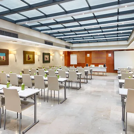 Sercotel Cornella Barcelona 3* コルネリャー・デ・リョブレガート