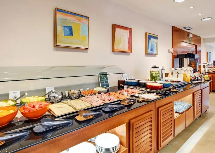 Sercotel Cornella Barcelona 3* 科尔内拉德罗布雷加特